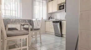 Barát Vendégház - Cosy Guesthouse - Teljes ház privát udvarral - 4 szoba, 2 fürdő - Image 3