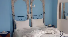 Maravelias Rooms - Image 2