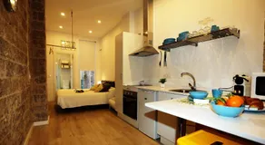 Loft independiente con Piscina compartida en Centro de Valencia - Image 2