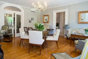 Dinsmore Boutique Inn - Image 2