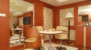 THE HOTEL PARK - Image 3