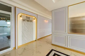 The Moment Hotel - Image 5