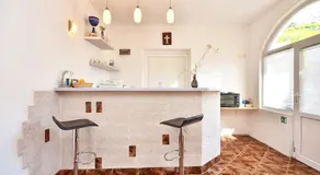 House House Roko - Image 5