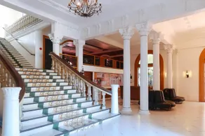 RedDoorz Plus @ Castle Chateau Iloilo - Image 2