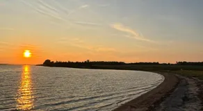 nedlagt gård i naturen med ro og fred og samtidig tæt på strand og fiskeri og indkøbsmuligheder - Image 5