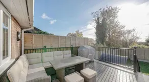 Luxury new build 5-Bed Bungalow-Long Stay Offer - Image 5
