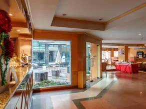 Eastiny Bella Vista Hotel - Image 3