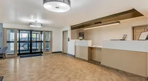 Sleep Inn & Suites Merrillville - Image 5