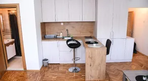 Demir Apartmani - Image 2