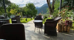 View Racha - Image 3