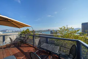 Gwangyang Harbor Bridge Hotel - Image 4
