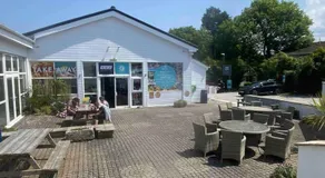 Surf's Up! Perfect base for holidays or work in Cornwall - Image 5