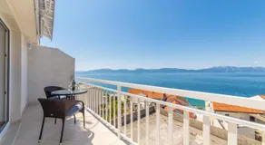 Apartments Tilda- 50m to Pebble Beach - Image 3