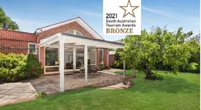 Adelaide Style Accommodation - City to Beach - Free WIFI - Free 3 car parking - Great location - Image 4