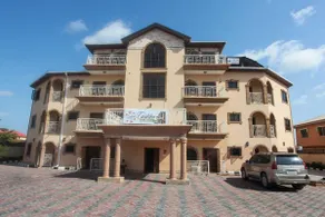 Carleton Hotel & Suites - Image 5