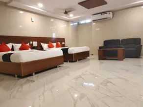 Hotel Sindhu Inn - Image 2