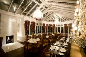 Fines Bayliwick Hotel - Image 5
