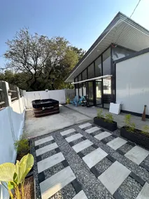 JU Glass House (few minutes drive to Camaya Coast) - Image 4
