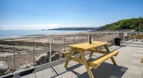 Waterfront 1 - 1 Bedroom Apartment - Wisemans Bridge - Image 5