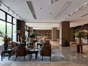 Golden LEAF Hotel - Image 2