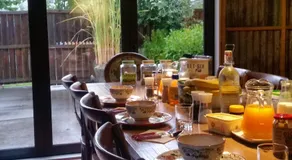Designer Cottage - Image 4
