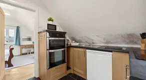 Beautiful Country Apartment, rated Exceptional - Image 5