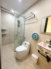 Cozy Room with laundry, 1km to Ninh Kieu wharf - Image 2