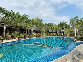 Botany Beach Resort Pattaya - Image 3