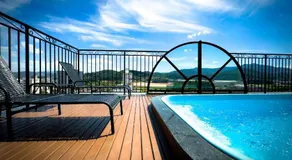 Studio Moderno c/ Piscina e Garagem - Image 3