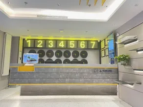 7 Days Inn Beijing Dinghui Temple Wuluju Metro Station - Image 3