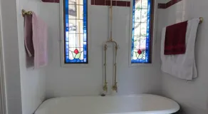 The Oaks Lilydale Accommodation - Image 4