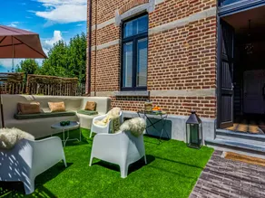 Luxuriöses Ferienhaus in Heers mit Terrasse - Image 5