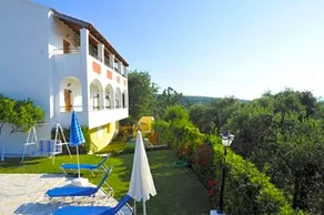 IRENE APARTMENTS ACHARAVI - Image 3