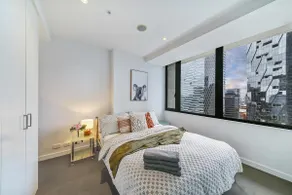Comfy 2BR Apt Near Southern Cross with City Views - Image 5