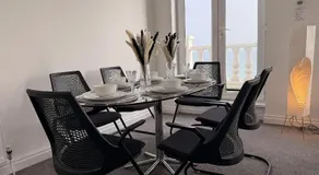 Belavista spacious Douglas apartment with stunning sea views - Image 3