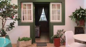 Van Rhyn Guest House - Image 4