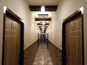 Maan Hotel and Restaurant - Image 5