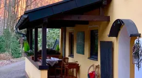 Charming Apartment with Mountain View - Image 4