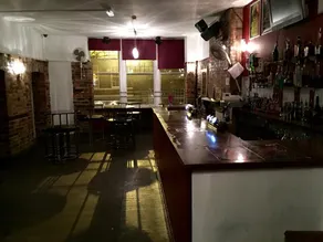 Queens Head Hotel - Image 4