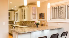 4 Bedroom Home in Best Location Parking Fireplace Back Yard Pets Welcome - Image 5