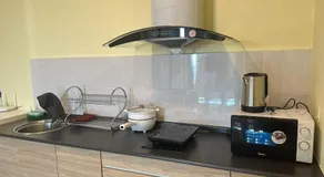 Evo 28 Bangi Netflix with WIFI - Image 3