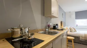 Derwent Court Aparthotel - Image 5