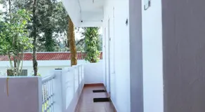 Aroma Resort Hill Palace - Image 4
