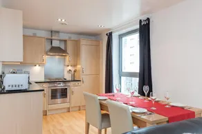 Stylish Apartment - Image 3