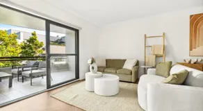 Spacious 2-Bed, 2-Bath Moments from Avalon Beach - Image 2