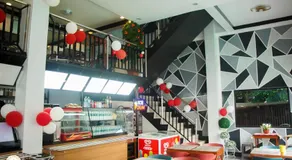 Ziet Hotel - Image 2