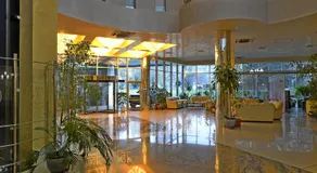 Merian Palace Hotel - Image 3
