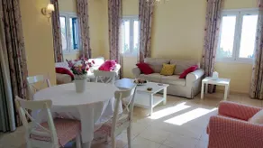 Nikolas House - Image 3