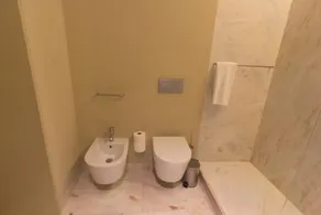 8 Building Apartments - Image 4