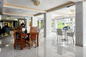 RedDoorz Syariah Near Pelabuhan Sri Bintan Pura Tanjungpinang - Image 3